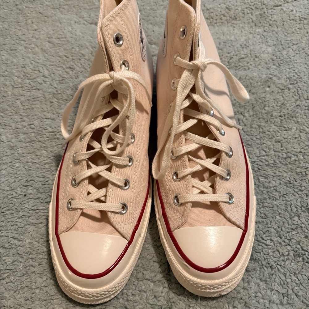 Men’s size 10 Converse high tops